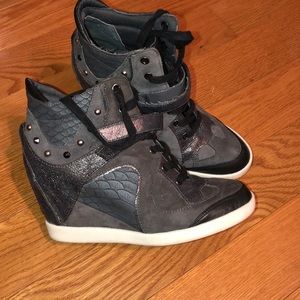 Guess Huxley platform wedges.